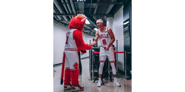 Chicago Bulls voitti Cleveland Cavaliersin esikaudella